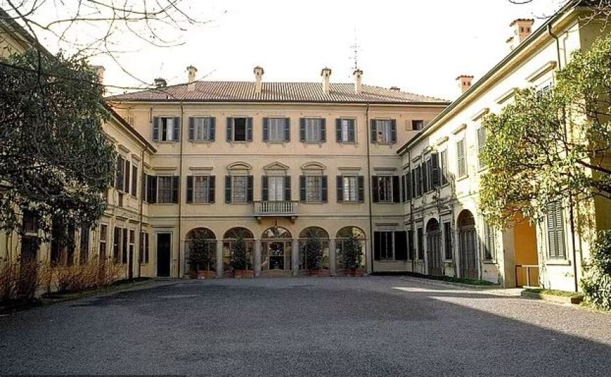 Σίλβιο Μπερλουσκόνι: Τα παιδιά του πουλάνε μισό δισ. τη βίλα του στη Σαρδηνία - Δείτε βίντεο και φωτογραφίες