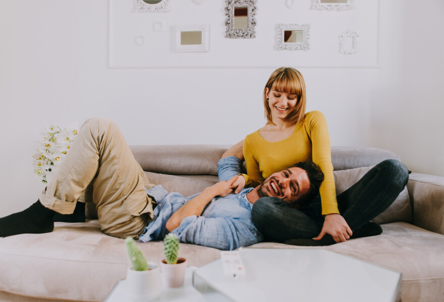 Γιατί τα έπιπλά μας έχουν τόσο μειωμένη διάρκεια ζωής; Η βιομηχανία γρήγορης μόδας επίπλων