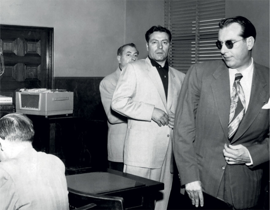 Ελληνες νονοί στις ΗΠΑ: Από τον «Σακαφλιά» της Νέας Υόρκης που 90αρίζει στον Τζόνι Πάπας που πέθανε σε βαρέλι πετρελαίου