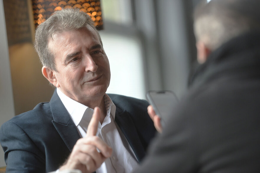 O Χρυσοχοΐδης στον Δημήτρη Δανίκα: Είναι εντολή του πρωθυπουργού να έχω λευκή επιταγή να τα αλλάξω όλα