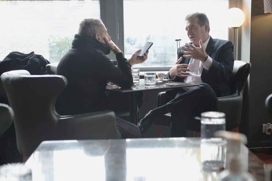 O Χρυσοχοΐδης στον Δημήτρη Δανίκα: Είναι εντολή του πρωθυπουργού να έχω λευκή επιταγή να τα αλλάξω όλα