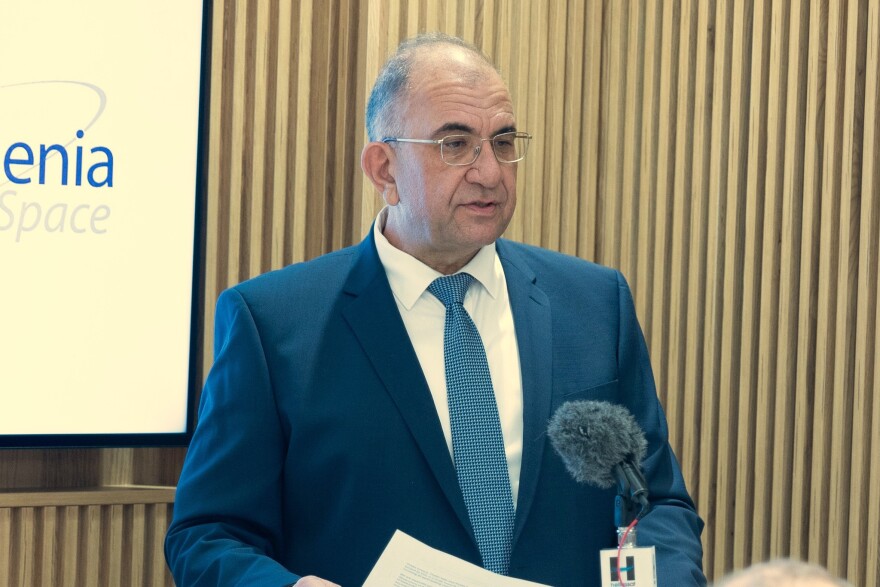 Ο πρώτος επιχειρησιακός δορυφόρος στον κόσμο με οπτικές τηλεπικοινωνίες laser μεγάλων ταχυτήτων θα είναι ο Hellas Sat 5