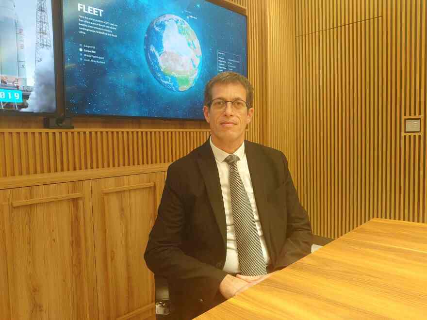 Ο πρώτος επιχειρησιακός δορυφόρος στον κόσμο με οπτικές τηλεπικοινωνίες laser μεγάλων ταχυτήτων θα είναι ο Hellas Sat 5