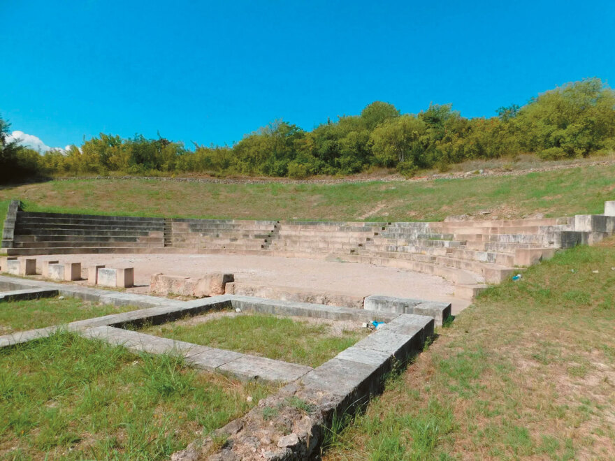 Το Γυμνάσιο στη Μίεζα όπου ο Αριστοτέλης δίδασκε τον Μεγαλέξανδρο - Τι δείχνουν τα ευρήματα 