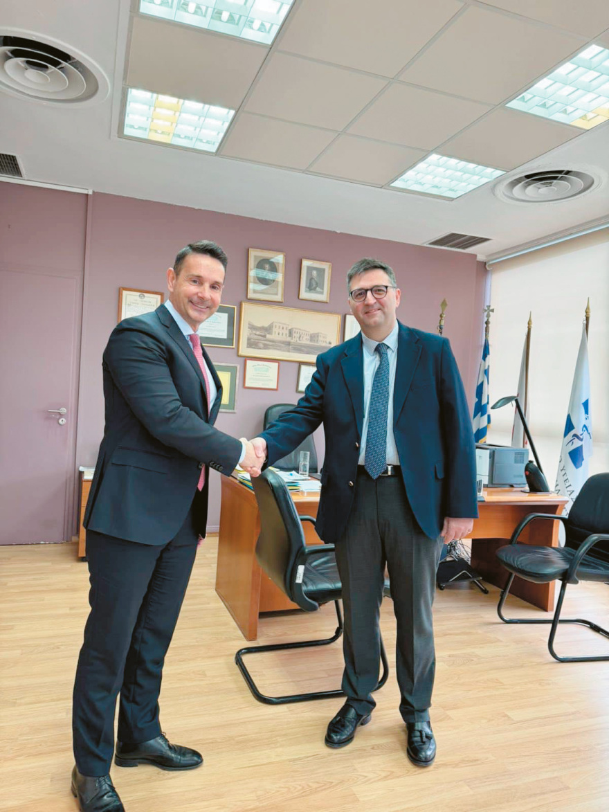 Brain gain: Kι όμως, Ελληνες γιατροί επέστρεψαν από  την Αγγλία για να δουλέψουν στο ΕΣΥ