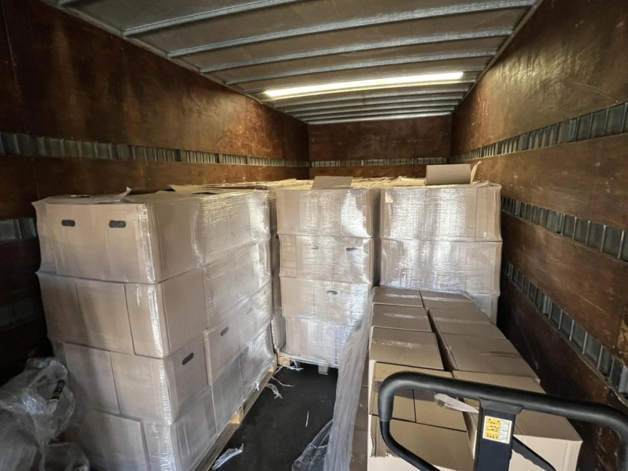 Χειροπέδες σε 48χρονο που νόθευε ηλιέλαιο με χημικά για να μοιάζει με ελαιόλαδο - Δείτε φωτογραφίες