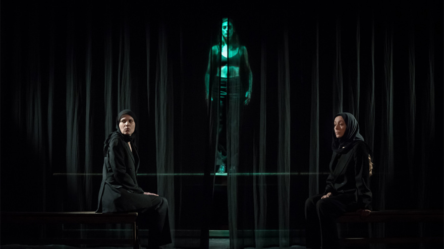 Το σπίτι της Μπερνάρντα Άλμπα: Η Μαρία Πρωτόπαππα σκηνοθετεί στο Θέατρο Τέχνης