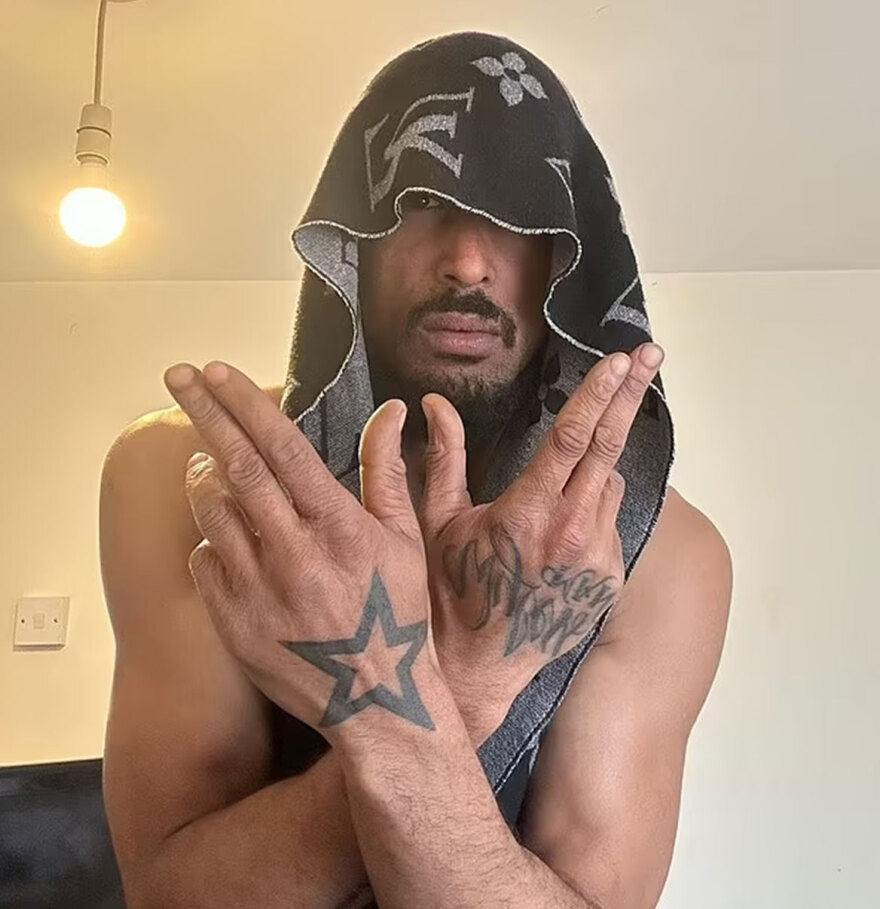 Αγγλία: Άγριος θάνατος για 68χρονη - Την κατασπάραξαν σκυλιά μπροστά στον εγγονό της