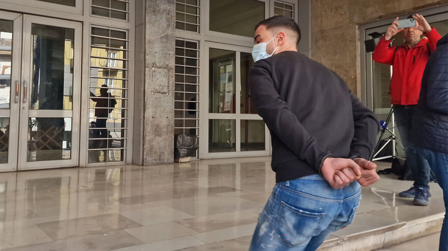 Τράπερ Ricta: Προκλητικός μετά τον ανακριτή - «Σταματήστε να γράφετε ψέματα» είπε στους δημοσιογράφους