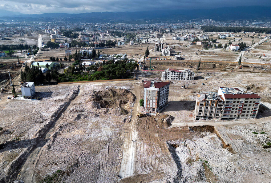 Τουρκία: Ένας χρόνος από τους φονικούς σεισμούς - Εγκαταλελειμμένες πόλεις-φαντάσματα, δείτε βίντεο και φωτογραφίες