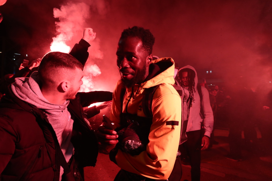 Άρης: Υποδοχή ηρώων στους θριαμβευτές του ΟΑΚΑ  - Δείτε βίντεο και φωτογραφίες