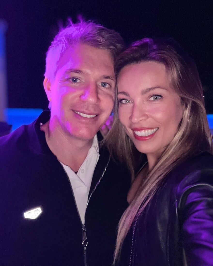 Μαριέττα Χρουσαλά - Λέων Πατίτσας: Φωτογραφίζονται αγκαλιά στη λίμνη Ματζόρε