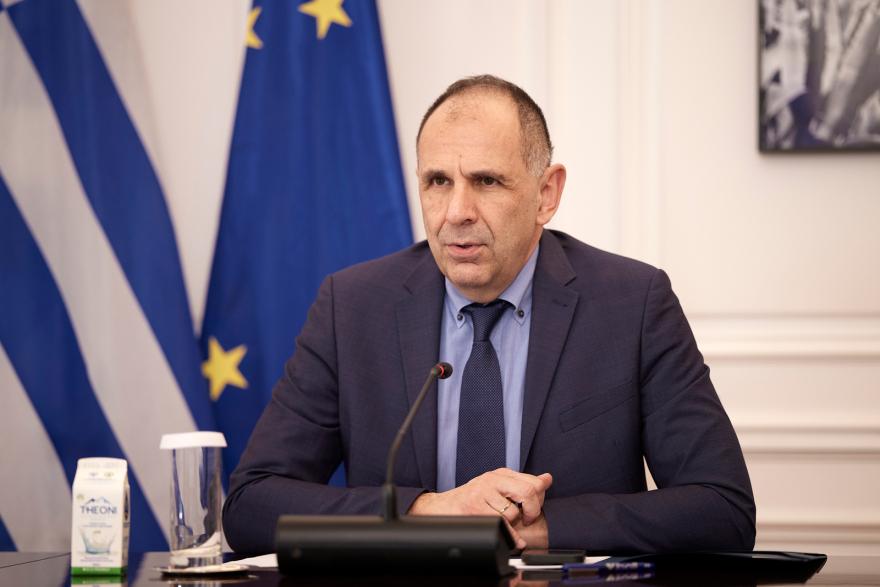 Μητσοτάκης: Τηλεδιάσκεψη με επικεφαλής των Πρεσβειών στο εξωτερικό - Η επιστολική ψήφος στο προσκήνιο