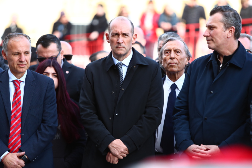  H οικογένεια του Ολυμπιακού τίμησε τη μνήμη των θυμάτων της τραγωδίας της Θύρας 7 - Βίντεο, φωτογραφίες 