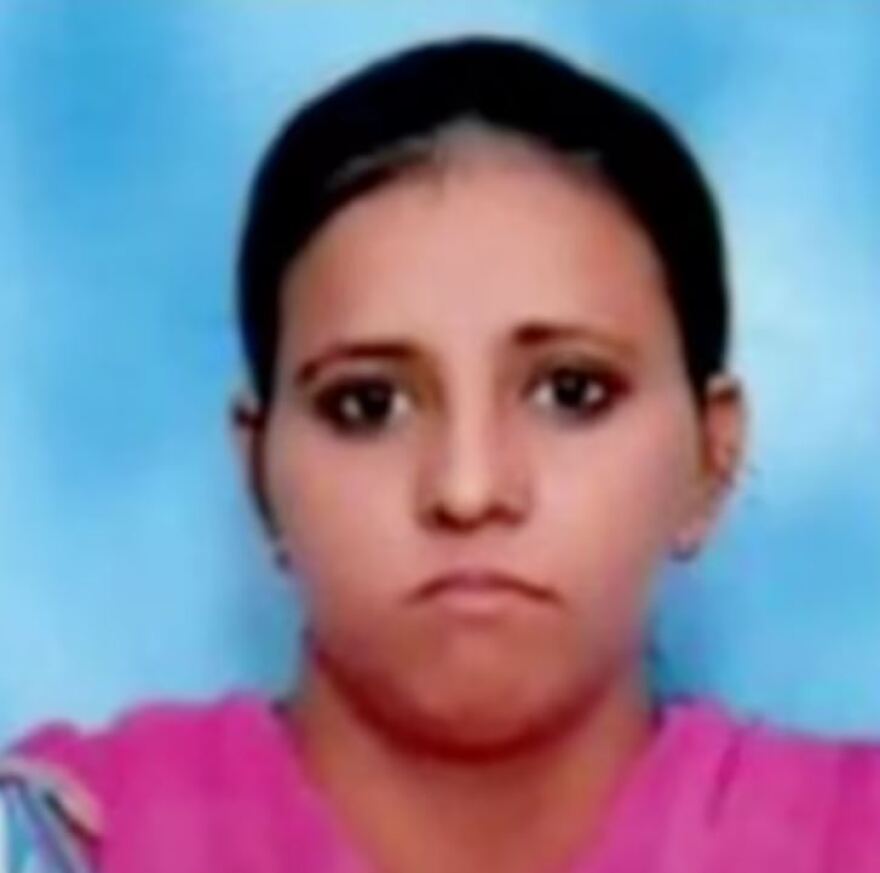 Ινδία: 26χρονος ντύθηκε γυναίκα για να δώσει εξετάσεις σε πανεπιστήμιο αντί για την 34χρονη σύντροφό του