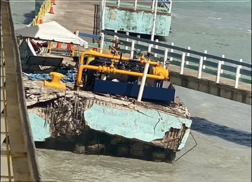 Τζαμάικα: Κρουαζιερόπλοιο «ξήλωσε» την προκυμαία όταν το παρέσυρε ο αέρας