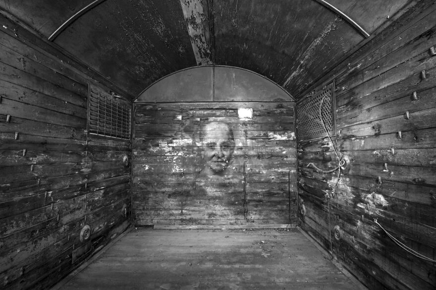 Μουσείο Μπενάκη: Η Ρενέ Ρεβάχ ακολουθεί τα βήματα των προγόνων της στο Άουσβιτς μέσα από μια έκθεση