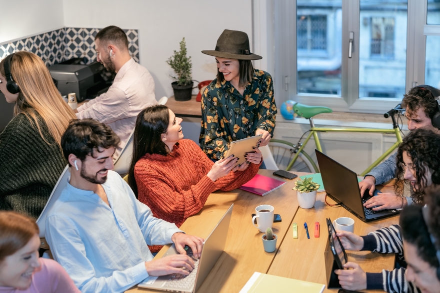 Η Gen Z νιώθει μεγαλύτερη ανασφάλεια χωρίς το κινητό παρά χωρίς το πορτοφόλι 