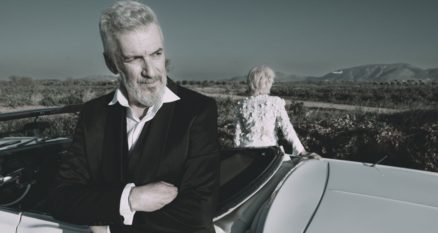 Τα «Μικρά Συζυγικά Εγκλήματα» συνεχίζουν στο θέατρο Αυλαία