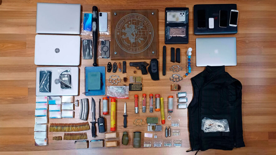 Greek mafia, ΟΥΚαδες και Πυρήνες της Φωτιάς: Ψάχνουν τη διαδρομή των εκρηκτικών, εκτιμούν ότι ετοίμαζαν μεγάλο χτύπημα