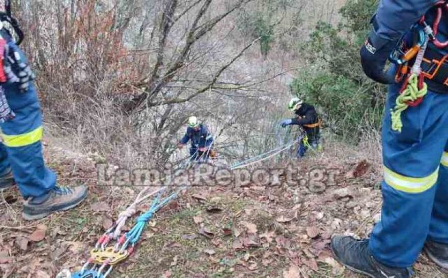 Τραγωδία στην Ευρυτανία: Τηλεφώνησε στη γυναίκα του αλλά δεν μπορούσε να δώσει ακριβή θέση ο 46χρονος ΕΚΑΒιτης