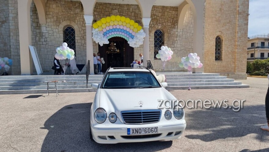 Χανιά: Ντυμένοι στα λευκά, συγγενείς και φίλοι είπαν το τελευταίο «αντίο» στη Ραφαέλα Πιτσικάλη - Φωτογραφίες