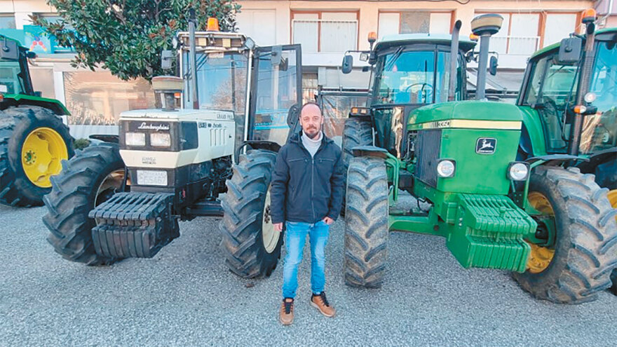 Το κίνημα των τρακτέρ: Αυξήσεις 240% από το χωράφι στο ράφι - Πώς συνδέονται τα μπλόκα με την ακρίβεια