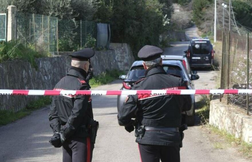 Ιταλία: Σικελός στραγγάλισε δύο από τα τρία του παιδιά και έκαψε ζωντανή τη γυναίκα του - «Είδα τον δαίμονα»