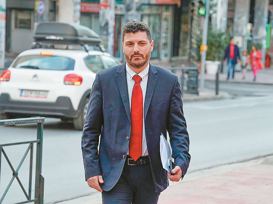 ΣΥΡΙΖΑ - ΠΑΣΟΚ - Νέα Αριστερά: Μαγειρέματα για να βρουν «τον απέναντι του Μητσοτάκη»