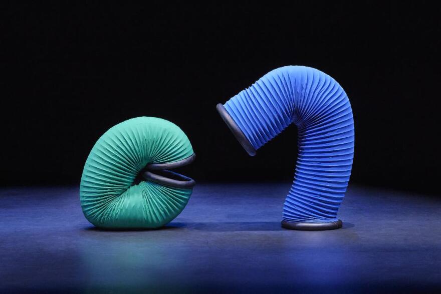 Mummenschanz: Οι Ελβετοί μετρ του θεάτρου παντομίμας έρχονται για πρώτη φορά στην Ελλάδα