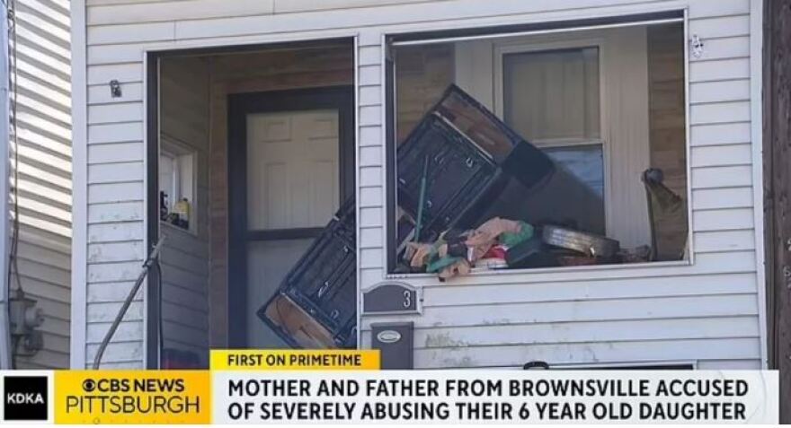 Φρίκη στην Πενσυλβάνια: Κρατούσαν κλειδωμένη την 6χρονη κόρη τους σε κλουβί και της έδιναν σκυλοτροφή 