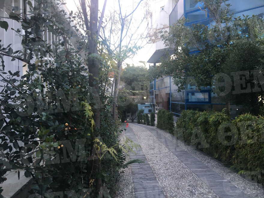 Γλυφάδα: Η στιγμή που οι αστυνομικοί απομακρύνουν το αυτοκίνητο του Αιγύπτιου δράστη – Δείτε βίντεο