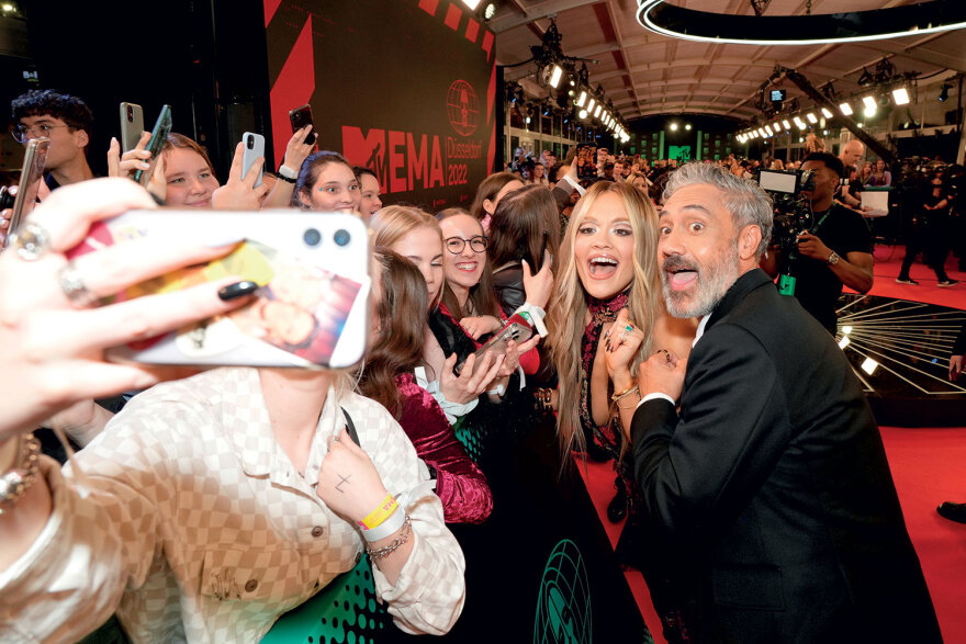 Ρίτα Όρα - Τάικα Γουαϊτίτι: Ζουν τον απόλυτο έρωτα