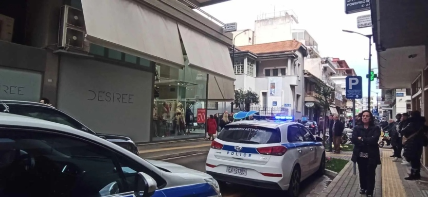 Τρίκαλα: Γυναίκα απειλούσε ότι θα αυτοκτονήσει από τον 3ο όροφο πολυκατοικίας