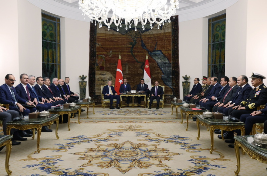 Αίγυπτος: Περίσσεψαν οι αβρότητες στις δηλώσεις Ερντογάν - Σίσι: Ούτε λέξη για τις θαλάσσιες ζώνες στην Ανατολική Μεσόγειο