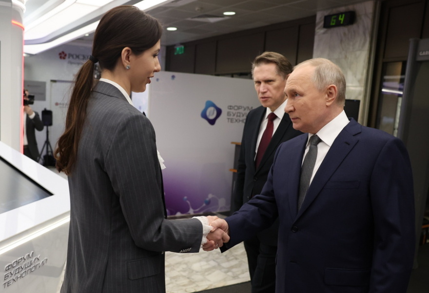 Ο Πούτιν ανακοίνωσε ότι Ρώσοι επιστήμονες είναι κοντά στη δημιουργία εμβολίου για τον καρκίνο