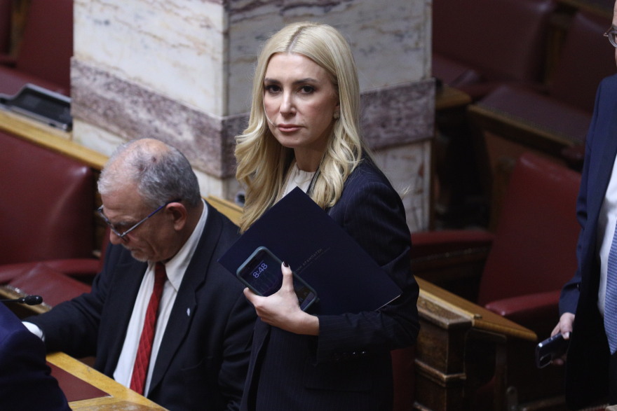 Ευρεία συναίνεση στη Βουλή για τον γάμο των ομοφύλων - Ποιοι είπαν πως δεν θα ψηφίσουν 