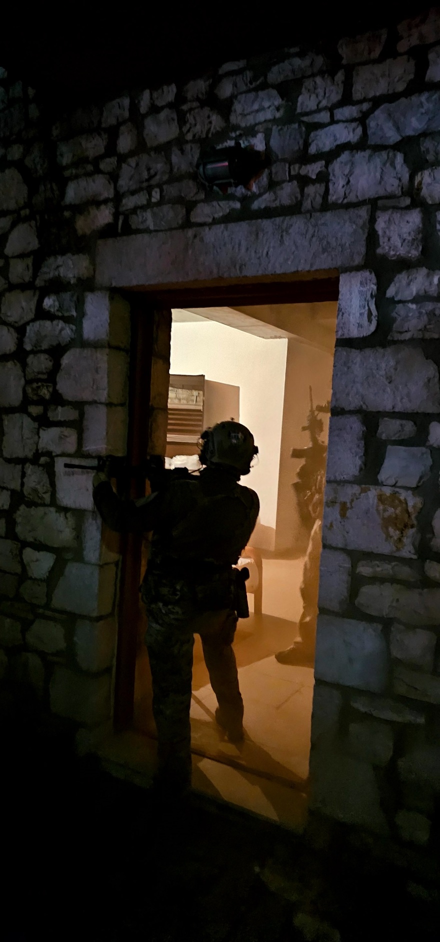 Πεζοναύτες έκαναν άσκηση ανταρτοπόλεμου στην Πελοπόννησο - Δείτε φωτογραφίες