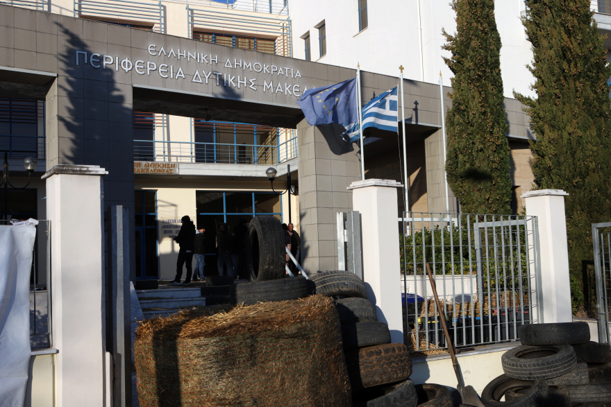 Αγρότες:  Συλλαλητήριο στην Αθήνα την Τρίτη με τρακτέρ - Κλείνουν τελωνεία και λιμάνια