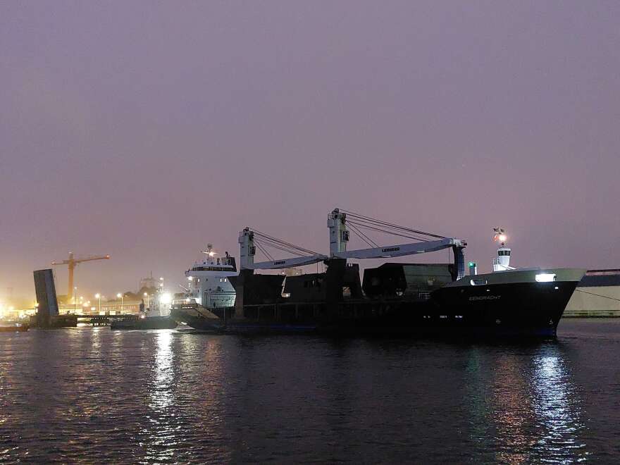 Belh@rra: Έφτασαν στη Γαλλία τα τμήματα της φρεγάτας Φορμίων που κατασκεύασαν τα ναυπηγεία Σαλαμίνας - Δείτε φωτογραφίες