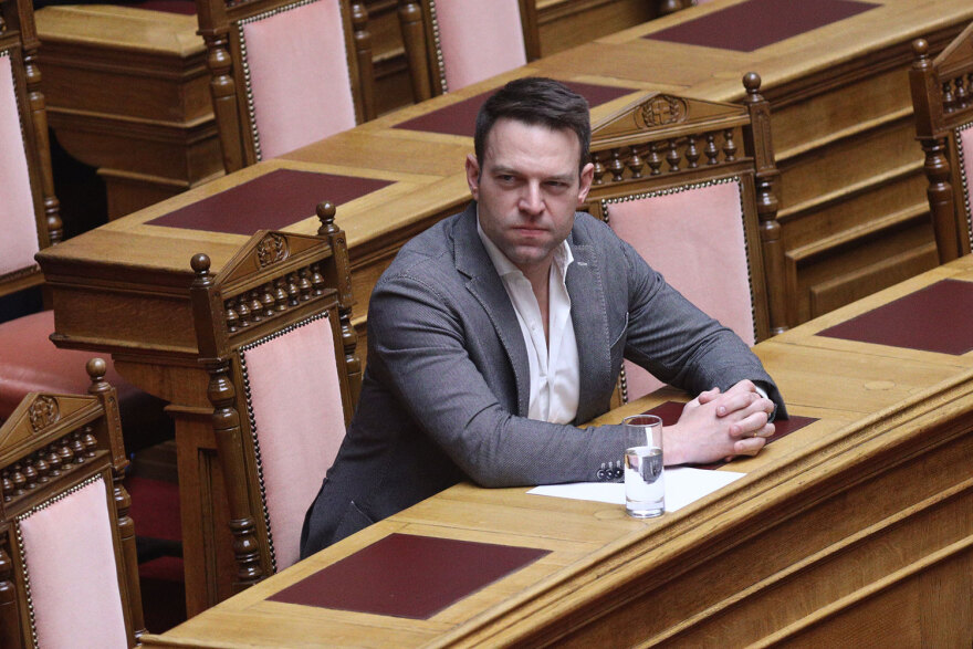 Στέφανος Κασσελάκης: Στη Βουλή για τη συζήτηση για τον γάμο των ομόφυλων ζευγαριών – Δείτε φωτογραφίες