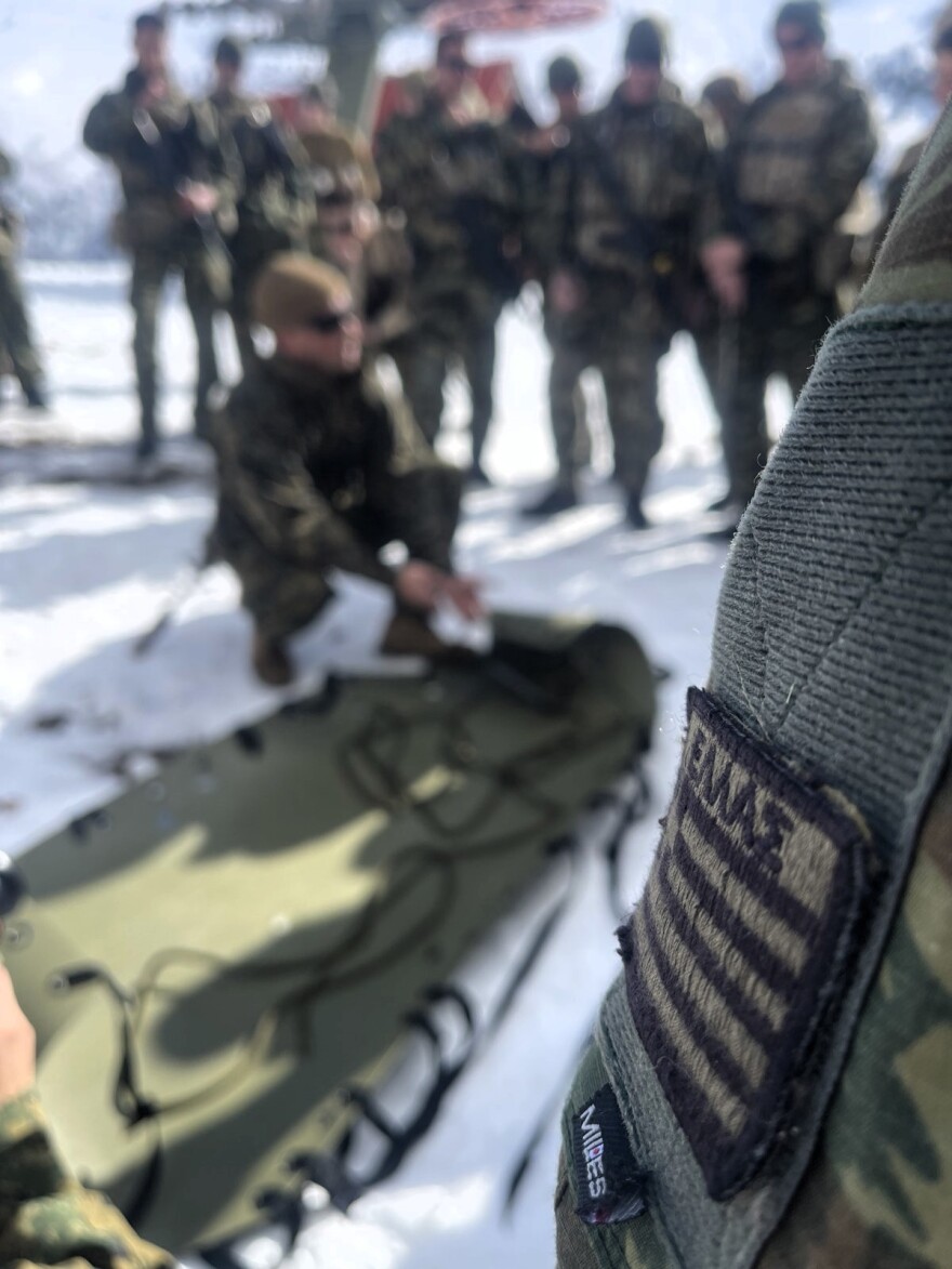 Εντυπωσιακή άσκηση Ελλήνων και Αμερικανών πεζοναυτών στα χιόνια της Πιερίας - Δείτε φωτογραφίες