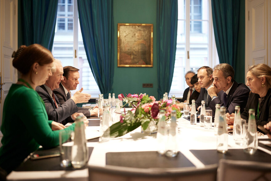 Μητσοτάκης: Συναντήθηκε στην 60η Διάσκεψη του Μονάχου με μέλη της Επιτροπής Εξωτερικών της αμερικανικής Γερουσίας