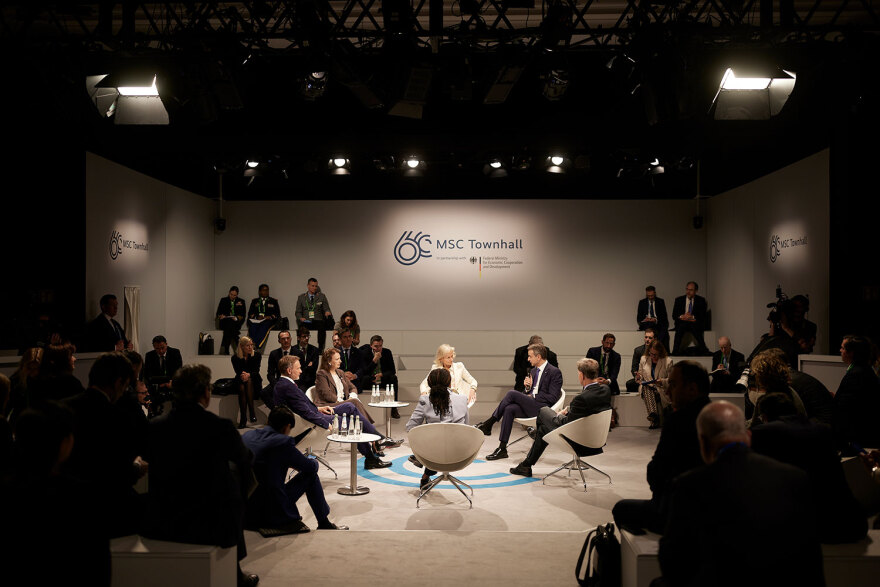 Μητσοτάκης: Συναντήθηκε στην 60η Διάσκεψη του Μονάχου με μέλη της Επιτροπής Εξωτερικών της αμερικανικής Γερουσίας