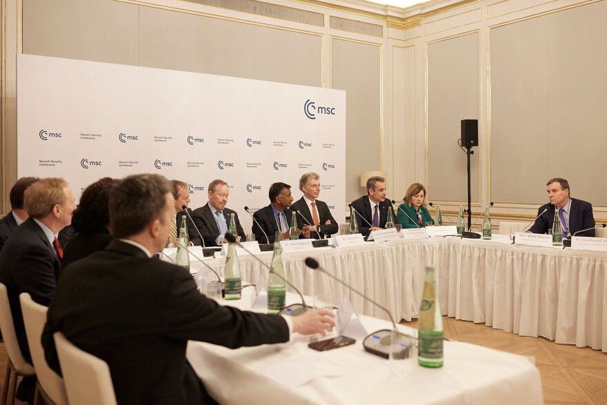 Ο Μητσοτάκης για την Τεχνητή Νοημοσύνη: Επικίνδυνα τα deep fakes σε ένα εκλογικό περιβάλλον