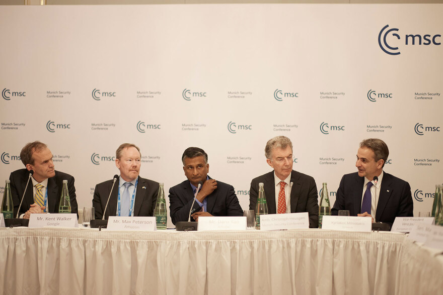 Ο Μητσοτάκης για την Τεχνητή Νοημοσύνη: Επικίνδυνα τα deep fakes σε ένα εκλογικό περιβάλλον