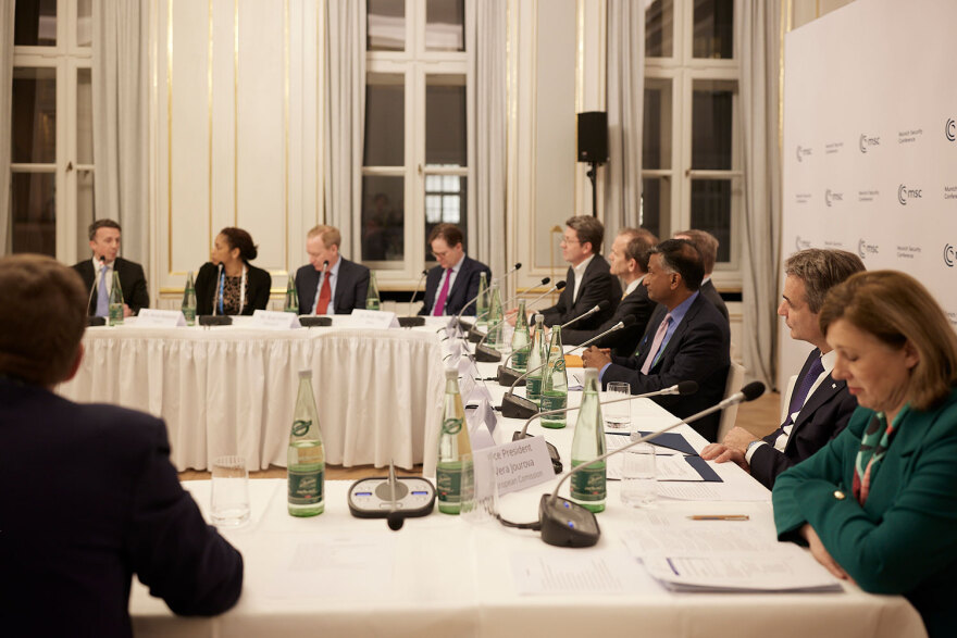 Ο Μητσοτάκης για την Τεχνητή Νοημοσύνη: Επικίνδυνα τα deep fakes σε ένα εκλογικό περιβάλλον