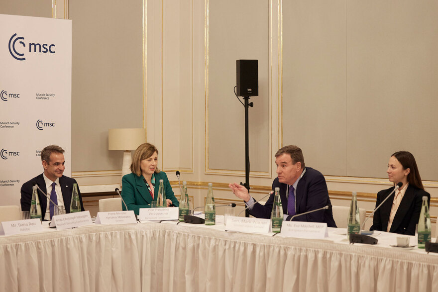 Ο Μητσοτάκης για την Τεχνητή Νοημοσύνη: Επικίνδυνα τα deep fakes σε ένα εκλογικό περιβάλλον