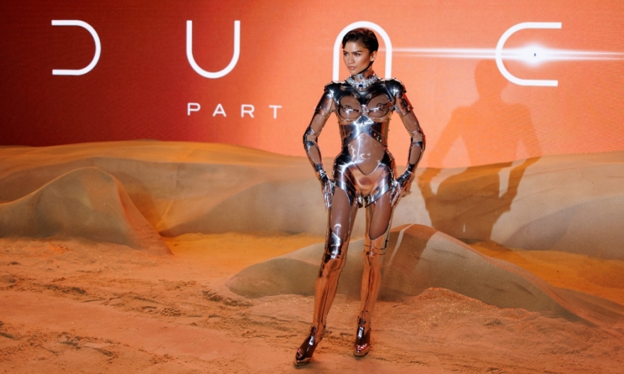 Ζεντάγια: Καθηλωτική στην πρεμιέρα του «Dune» - Εμφανίστηκε με μεταλλική πανοπλία