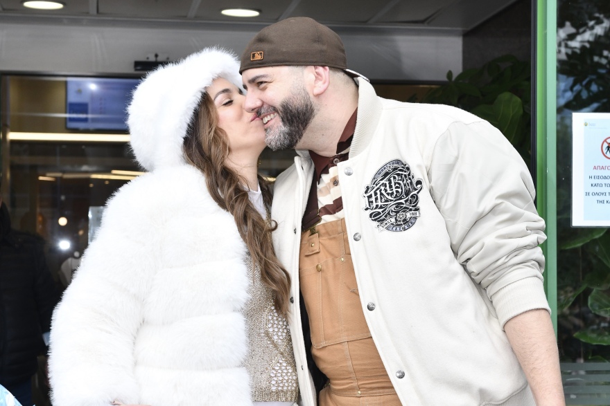 Κατερίνα Στικούδη: Πήρε εξιτήριο από το μαιευτήριο - Επιστρέφει στο σπίτι με τον γιο της